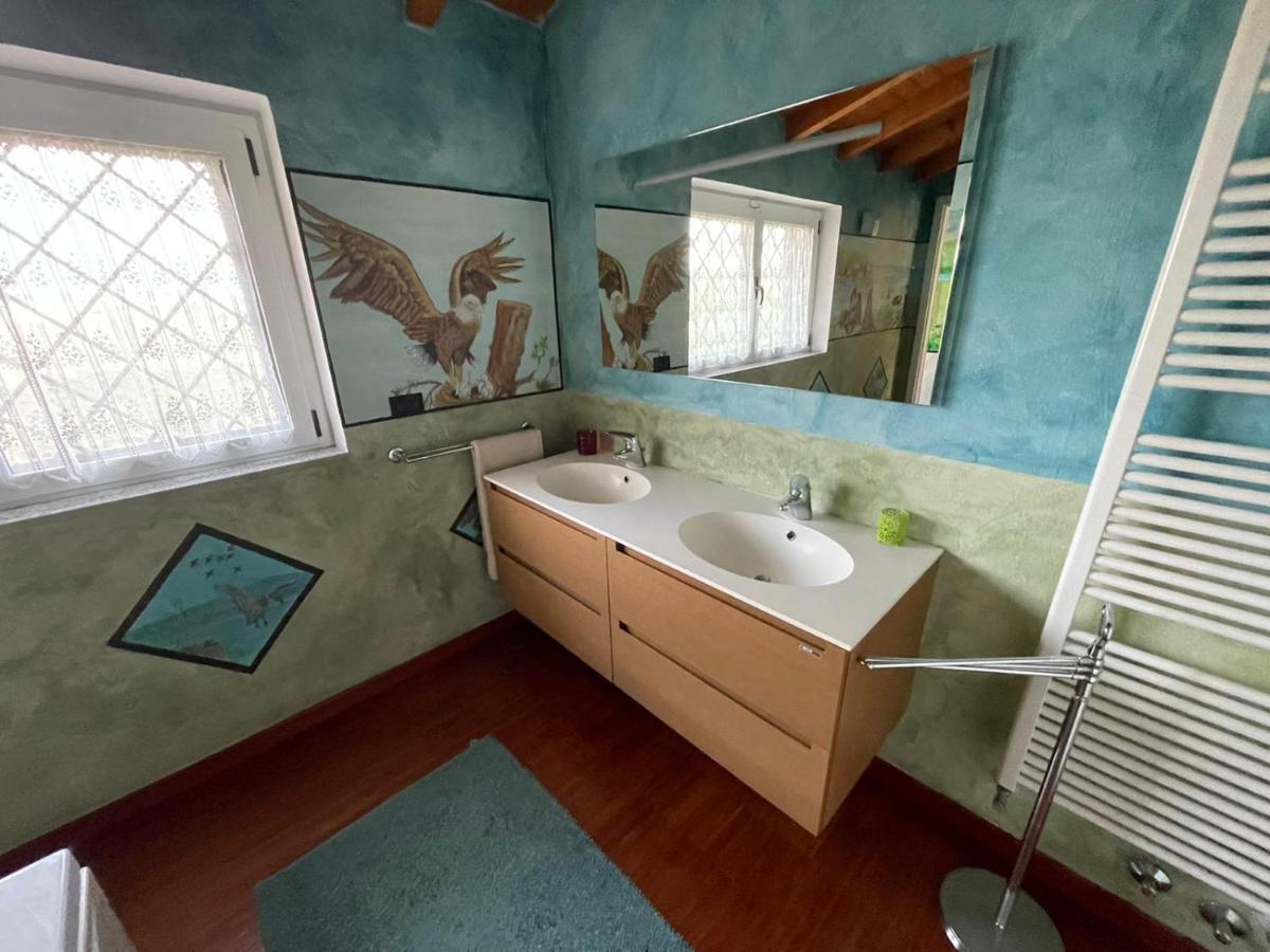 Lussuosa Villa Vicino Alla Stazione Caronno Pertusella Εξωτερικό φωτογραφία